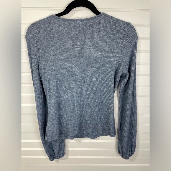 GAP Light Blue Long Sleeve Small Women’s - Picture 2 of 6